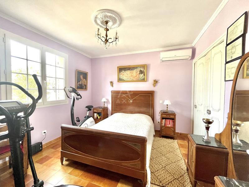 Maison - 145 m² - 7 pièces