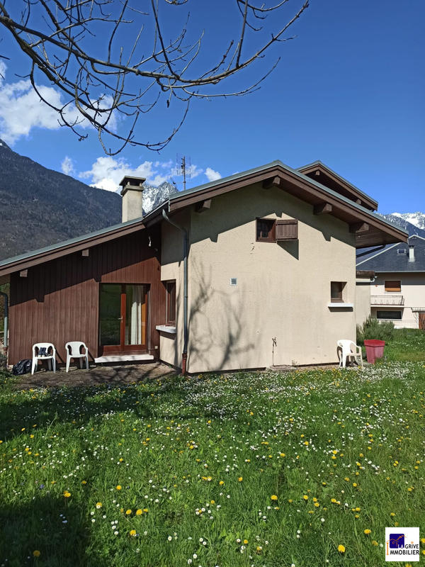 Villa - 162 m² - 6 pièces