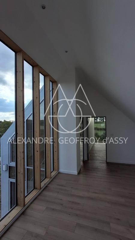 Maison - 200 m² - 6 pièces