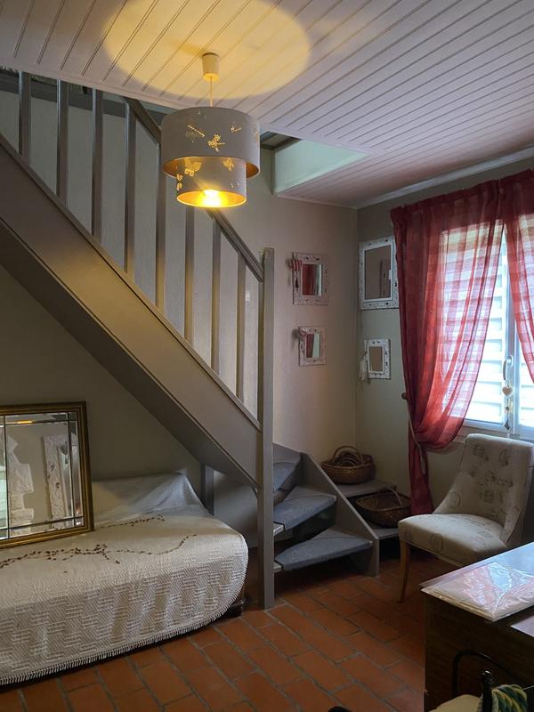 Maison traditionnelle - 220 m² - 10 pièces