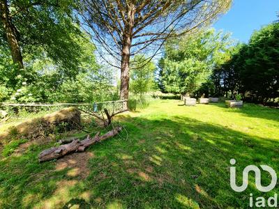 Maison - 211 m² - 8 pièces