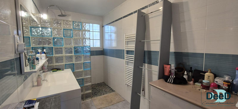 Maison contemporaine - 159 m² - 7 pièces