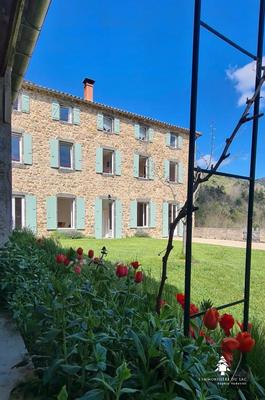 Maison - 307 m² - 13 pièces