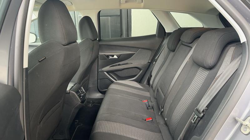 Peugeot 3008 II 1.5 BlueHDi 130 Active Business