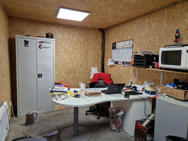 Fonds de commerce - 200 m²