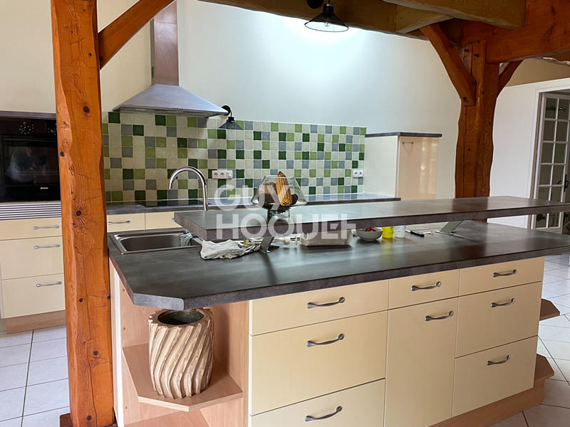 Maison - 217 m² - 5 pièces