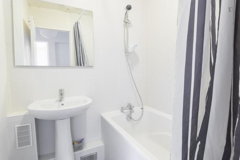 Chambre - 9 m² - 4 pièces