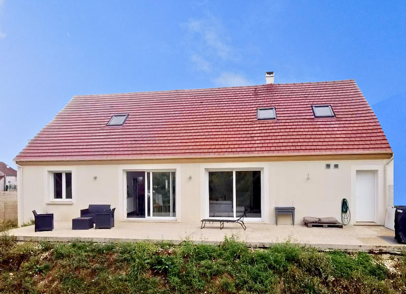 Maison - 198 m² - 7 pièces