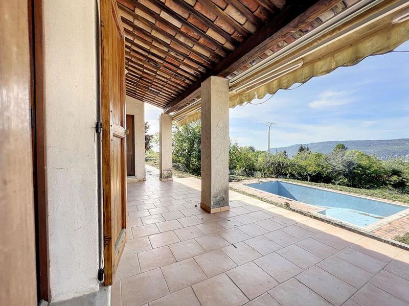 Maison - 93 m² - 4 pièces