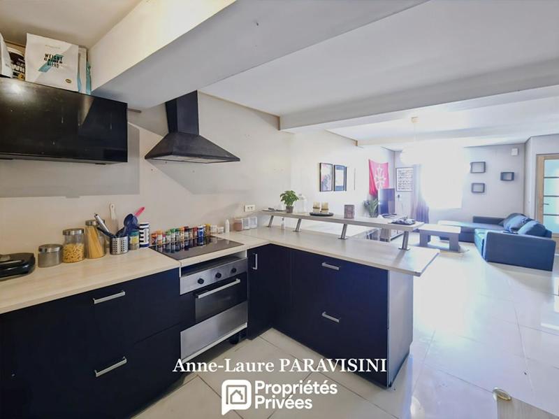 Maison - 99 m² - 4 pièces