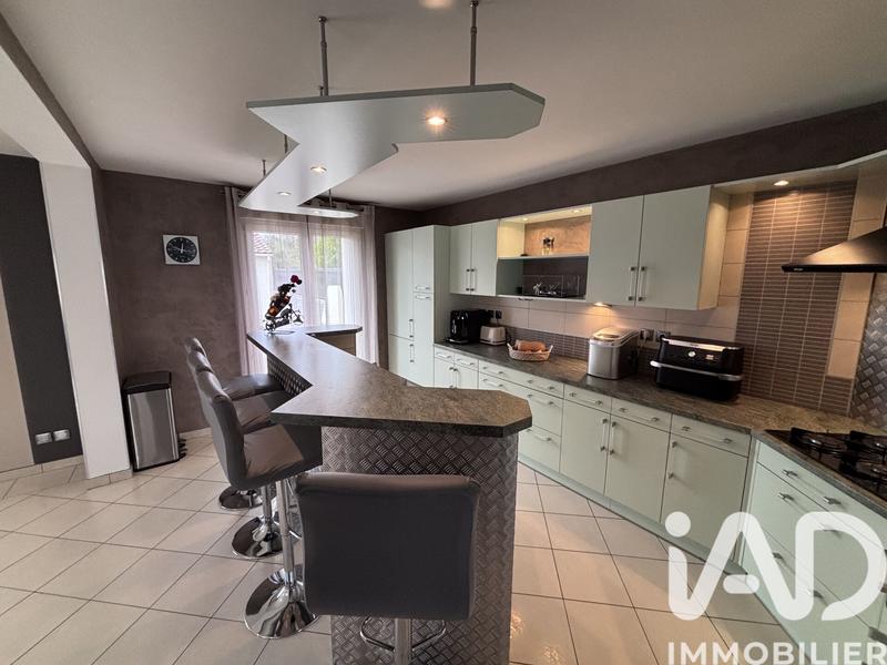 Maison - 125 m² - 5 pièces