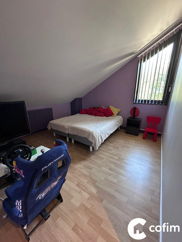 Maison contemporaine - 279 m² - 12 pièces