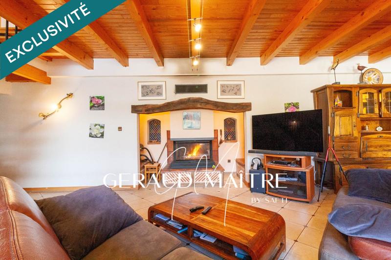 Propriété - 285 m² - 10 pièces