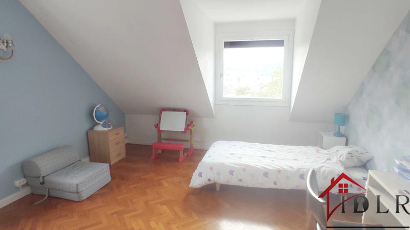 Maison - 189 m² - 6 pièces