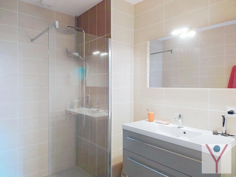 Appartement - 103 m² - 5 pièces