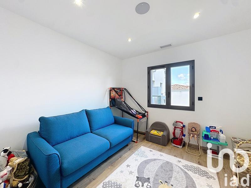 Maison - 230 m² - 7 pièces