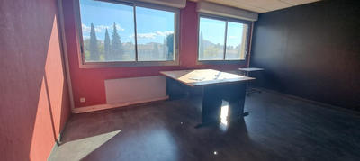 Bureau - 98 m² - 5 pièces