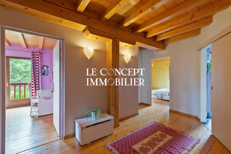 Maison - 206 m² - 8 pièces