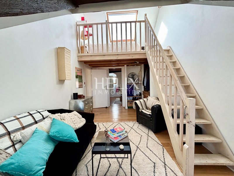 Appartement - 137 m² - 6 pièces