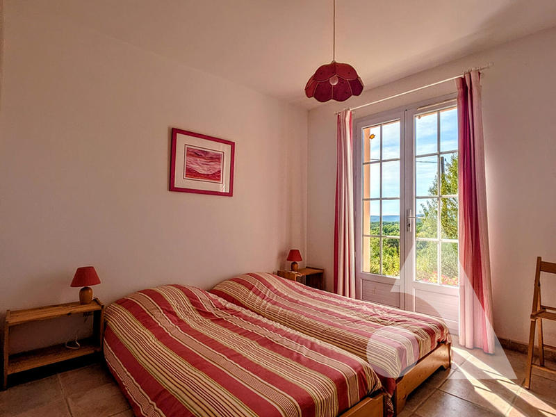 Villa - 142 m² - 5 pièces