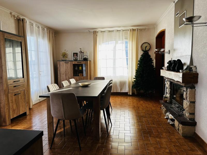 Maison - 154 m² - 7 pièces