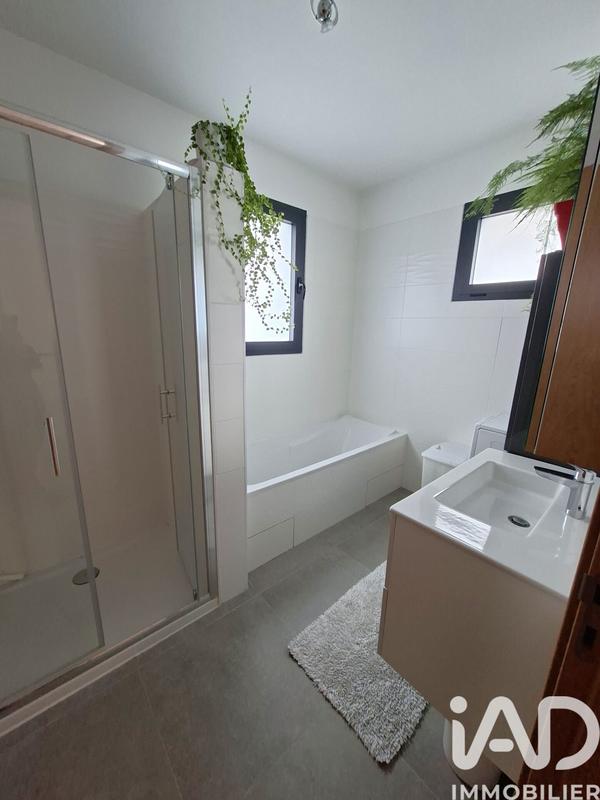 Maison - 105 m² - 5 pièces