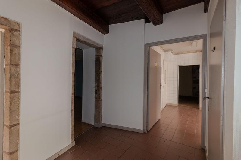 Maison de village - 200 m² - 11 pièces