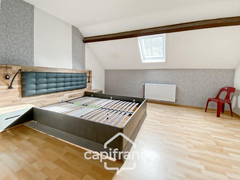 Maison - 220 m² - 8 pièces