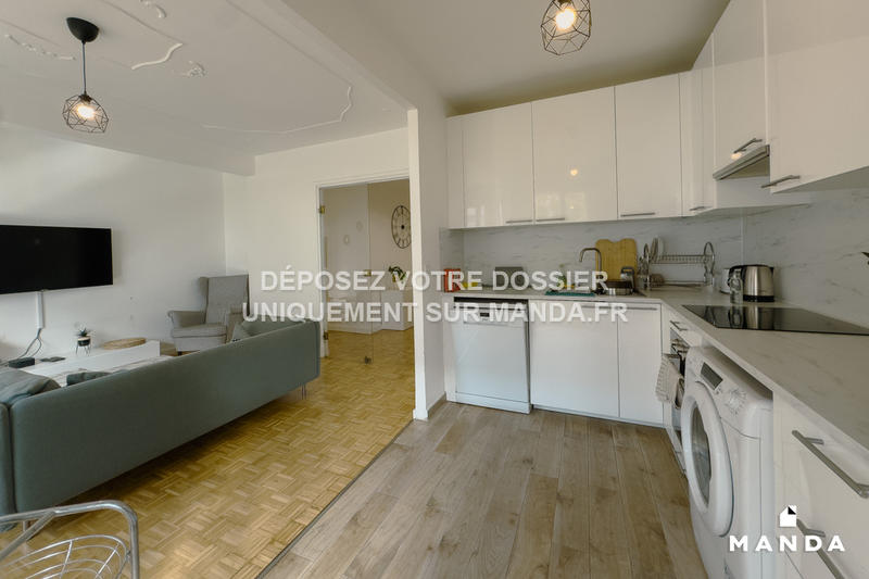 Chambre - 14 m² - 7 pièces