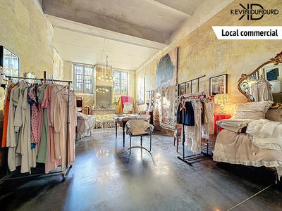 Fonds de commerce - Local commercial - 200 m²