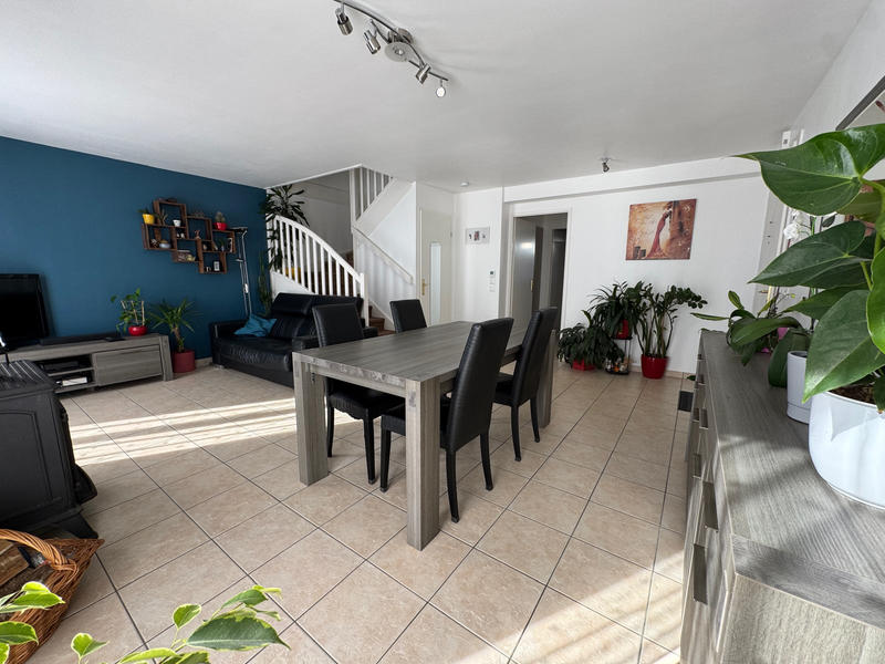 Maison - 94 m² - 4 pièces