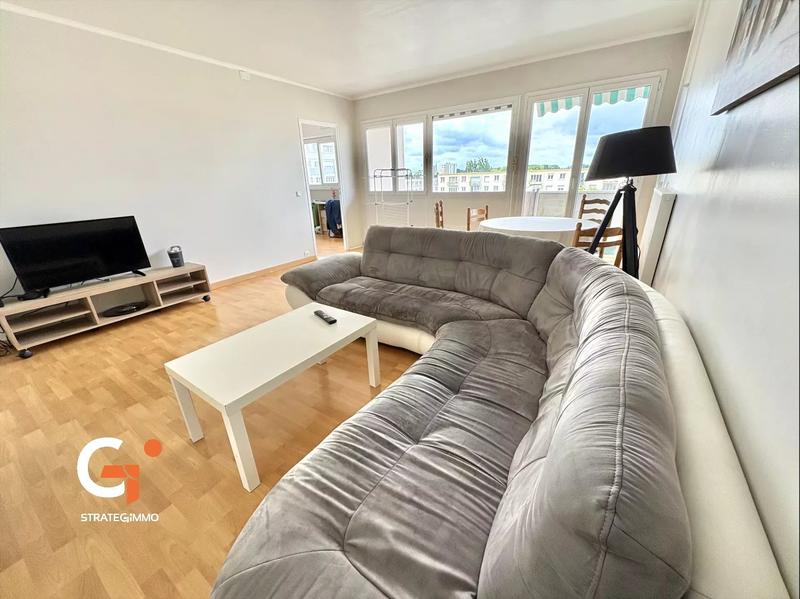 Chambre - 11 m² - 5 pièces