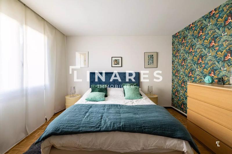 Appartement - 143 m² - 5 pièces