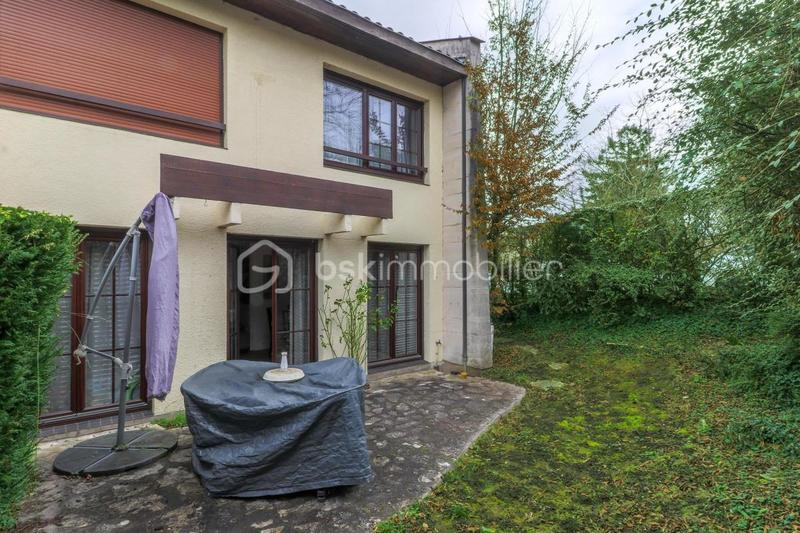 Maison - 86 m² - 4 pièces