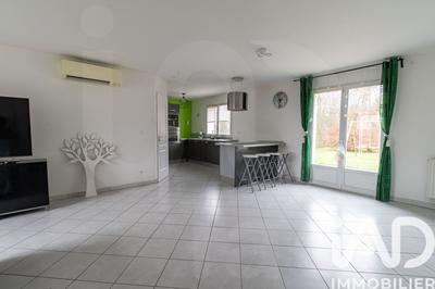 Maison - 84 m² - 5 pièces