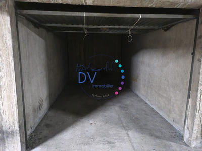 Parking / Garage - 13 m²