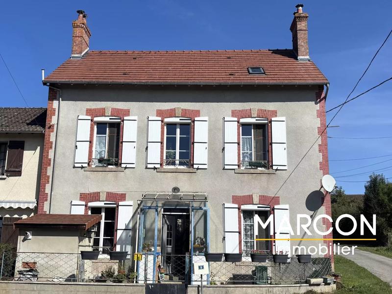 Maison de village - 135 m² - 6 pièces