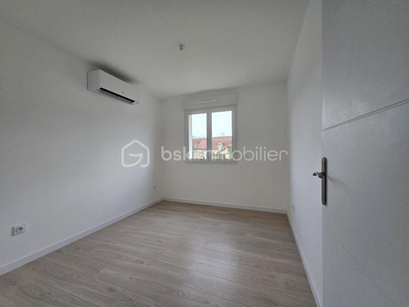 Pavillon - 93 m² - 5 pièces