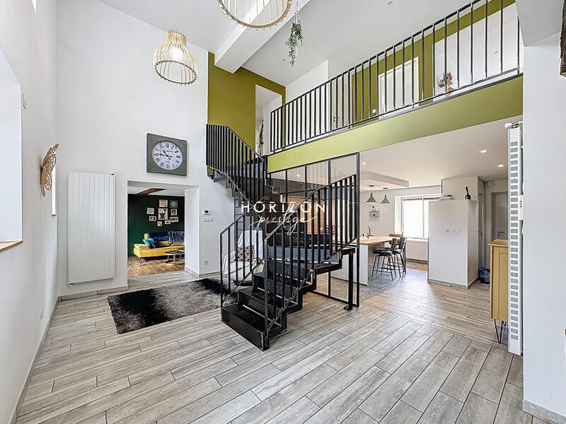 Maison ancienne - 270 m² - 11 pièces