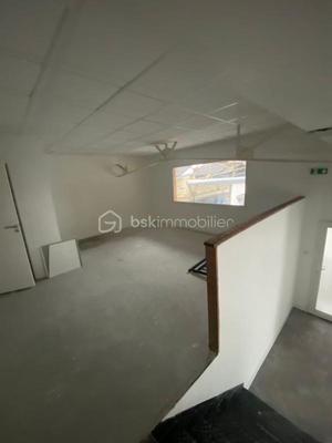 Local commercial - 66 m² - 2 pièces