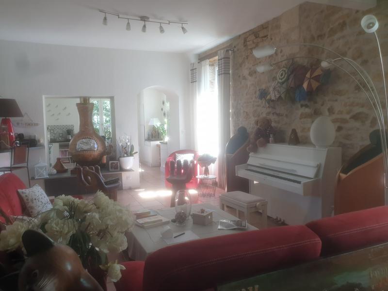 Maison - 201 m² - 7 pièces