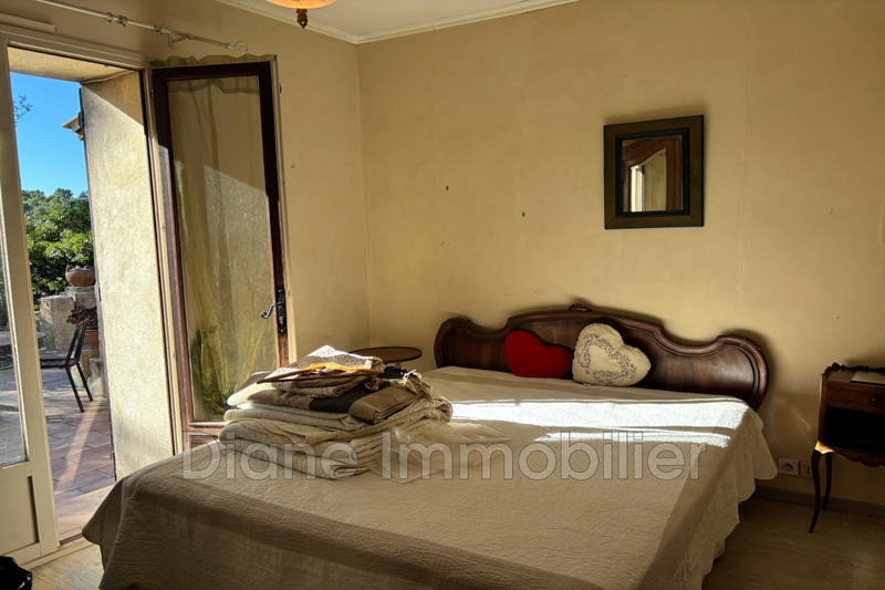 Villa - 101 m² - 4 pièces