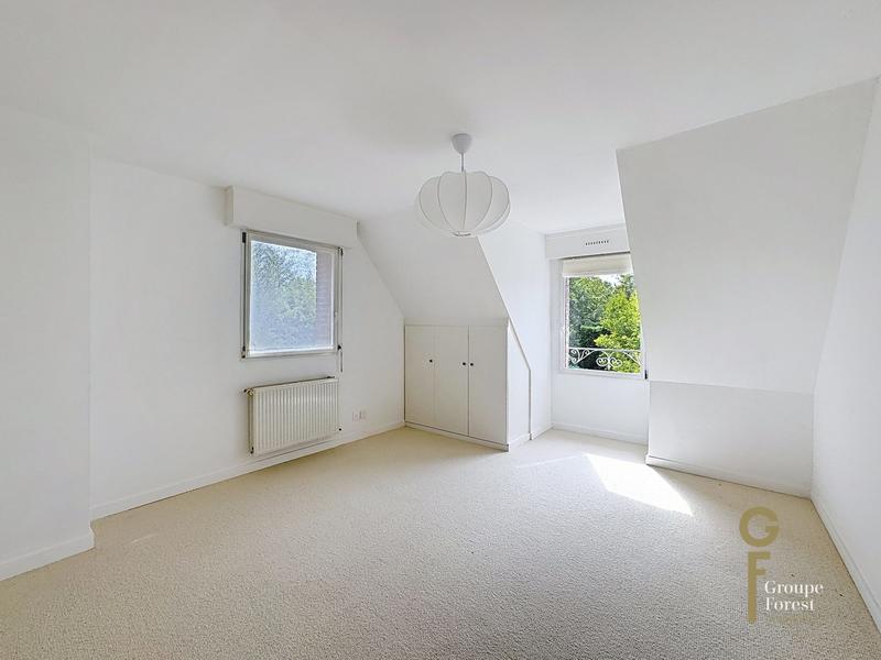 Maison - 163 m² - 6 pièces