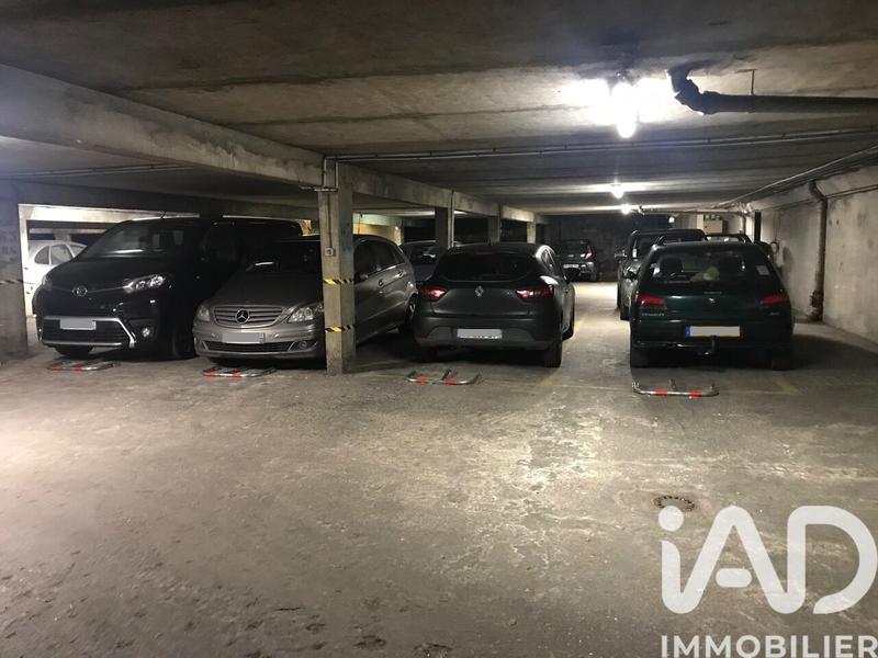 Parking - 80 m²