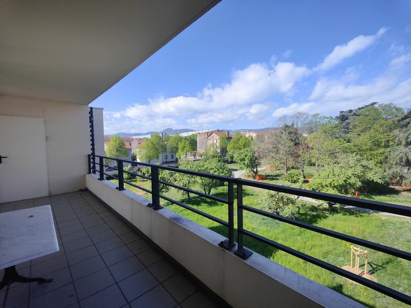 Appartement - 75 m² - 4 pièces