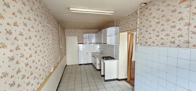 Maison - 280 m² - 6 pièces