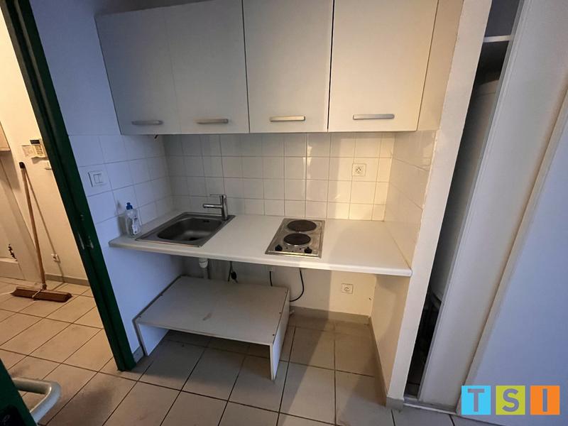 Local d'activités - 199 m² - 3 pièces