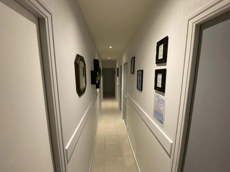 Propriété - 205 m² - 8 pièces