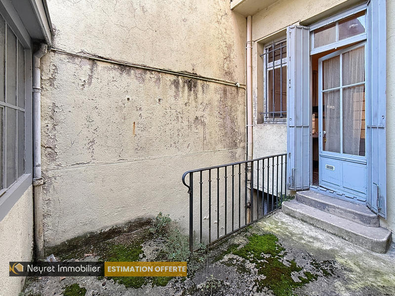 Maison - 277 m² - 12 pièces