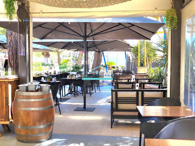 Fonds de commerce - Magasins - 142 m²